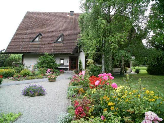 Maison d'hôtes Gaestehaus Obsthof Gottenheim
